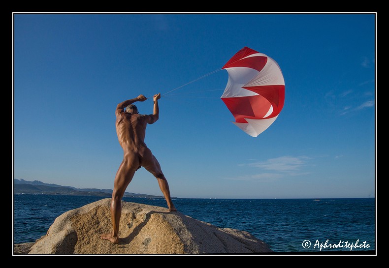 054 Un parachute dans le vent 2